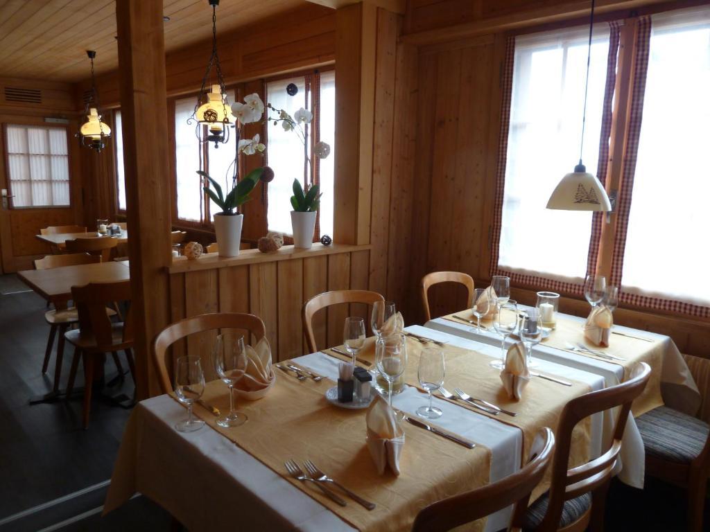 Gasthof Derby 호텔 츠바이지멘 외부 사진
